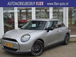 Grijs Nieuw 2025 Mini Cooper Essential Hatchback | € 27.650 (Super prijs)