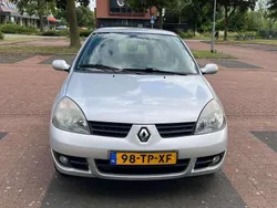 Grijs Gebruikt 2007 Renault Clio II Campus Hatchback | € 2.150 (Eerlijke prijs)