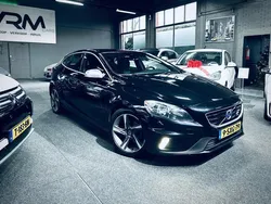 Zwart Gebruikt 2013 Volvo V40 R-Design Stationwagen | € 6.000 (Goede deal)
