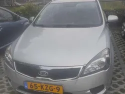 Gebruikt 2009 Kia Ceed Basis Sedan | € 2.800 (Duur)