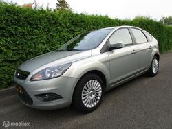 Grijs Gebruikt 2009 Ford Focus Titanium Hatchback | € 4.950 (Duur)