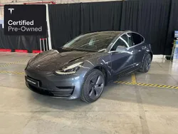Zilver, metallic lak Gebruikt 2019 Tesla Model 3 Sedan | € 22.600 (Eerlijke prijs)