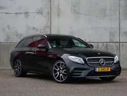 Zwart, metallic lak Gebruikt 2018 Mercedes E43 AMG AMG Sedan | € 43.950 (Eerlijke prijs)