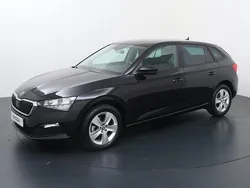 Zwart Gebruikt 2020 Skoda Scala Ambition Hatchback | € 17.440 (Eerlijke prijs)