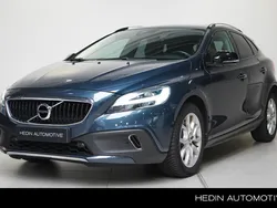 Blauw, metallic lak Gebruikt 2019 Volvo V40 CC Stationwagen | € 23.995 (Iets duurder)
