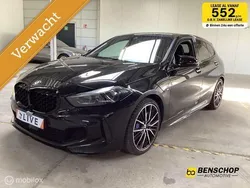 Zwart Gebruikt 2021 BMW M135 Executive Hatchback | € 34.440 (Eerlijke prijs)