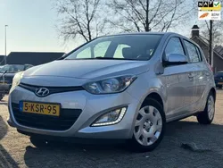 Grijs Gebruikt 2014 Hyundai i20 Hatchback | € 5.999 (Eerlijke prijs)