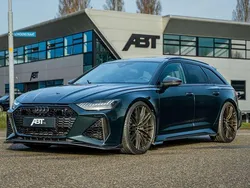 Groen Gebruikt 2022 Audi RS6 Stationwagen | € 174.950