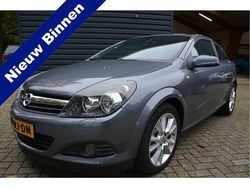 Grijs Gebruikt 2005 Opel Astra GTC Sport Hatchback | € 3.450 (Iets duurder)