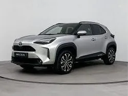 Grijs metallic Gebruikt 2025 Toyota Yaris Limited SUV | € 30.945