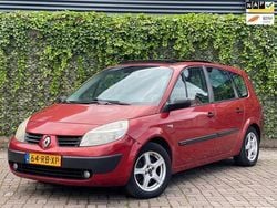 Rood Gebruikt 2005 Renault Grand Scénic II Luxe MPV | € 1.450 (Eerlijke prijs)