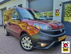 Rood Gebruikt 2019 Fiat Doblò MPV | € 16.545