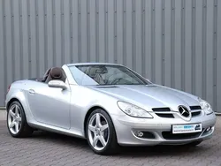 Grijs, metallic lak Gebruikt 2004 Mercedes SLK200 Cabriolet | € 15.500 (Duur)