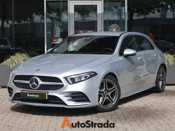 Grijs Gebruikt 2020 Mercedes A180 AMG line Hatchback | € 24.445 (Super prijs)