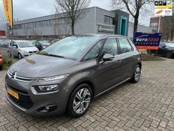 Grijs, metallic lak Gebruikt 2015 Citroën C4 Picasso PureTech MPV | € 6.950 (Goede deal)