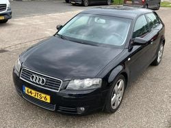 Zwart Gebruikt 2003 Audi A3 Attraction Hatchback | € 3.295 (Eerlijke prijs)