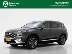 Rain forest (groen metallic) Gebruikt 2023 Hyundai Santa Fe Comfort SUV | € 41.900 (Eerlijke prijs)