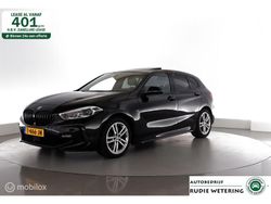 Zwart Gebruikt 2023 BMW 118 M Sport Hatchback | € 29.950 (Eerlijke prijs)
