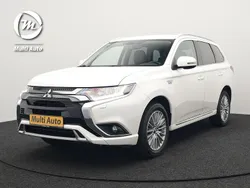 Wit Gebruikt 2019 Mitsubishi Outlander P-HEV Intense SUV | € 22.440 (Eerlijke prijs)
