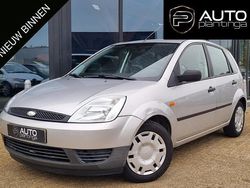 Grijs Gebruikt 2002 Ford Fiesta Ambiente Hatchback | € 1.245 (Eerlijke prijs)