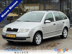 Grijs Gebruikt 2002 Skoda Fabia Comfort Stationwagen | € 1.499 (Goede deal)
