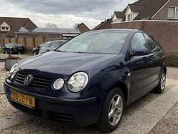 Blauw Gebruikt 2002 VW Polo Hatchback | € 700 (Iets duurder)