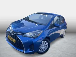 Blauw Gebruikt 2015 Toyota Yaris Hybrid Hatchback | € 12.499 (Eerlijke prijs)