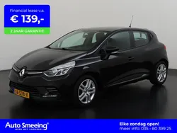 Zwart Gebruikt 2018 Renault Clio IV Zen Hatchback | € 10.895 (Eerlijke prijs)