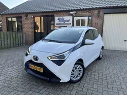 Wit Gebruikt 2021 Toyota Aygo X-play Hatchback | € 9.950 (Goede deal)