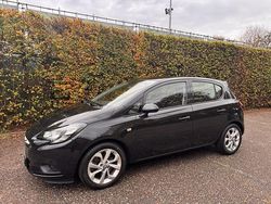 Zwart Gebruikt 2015 Opel Corsa Edition Hatchback | € 5.950 (Eerlijke prijs)