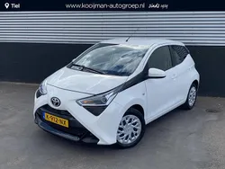 Wit Gebruikt 2021 Toyota Aygo X-play Hatchback | € 11.950 (Eerlijke prijs)