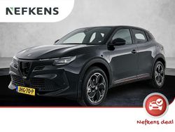 Zwart Nieuw 2025 Alfa Romeo Junior Edizione Speciale SUV | € 41.035 (Iets duurder)