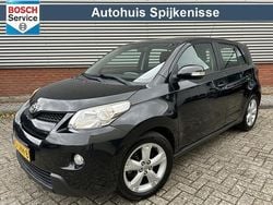 Zwart Gebruikt 2010 Toyota Urban Cruiser SUV | € 6.950 (Eerlijke prijs)