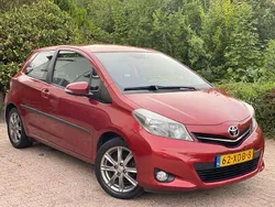 Rood Gebruikt 2012 Toyota Yaris Hatchback | € 9.500 (Eerlijke prijs)