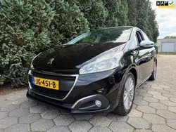 Zwart Gebruikt 2016 Peugeot 208 Allure Hatchback | € 8.000 (Eerlijke prijs)