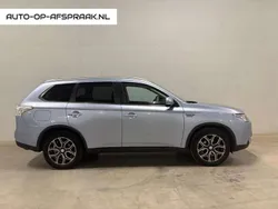 Blauw Gebruikt 2015 Mitsubishi Outlander P-HEV Edition SUV | € 13.989 (Super prijs)