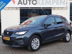Grijs Gebruikt 2024 Seat Arona Style SUV | € 24.900 (Eerlijke prijs)