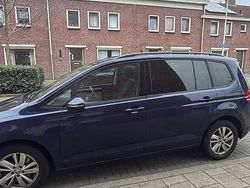 Blauw Gebruikt 2020 VW Touran Comfortline MPV | € 13.641