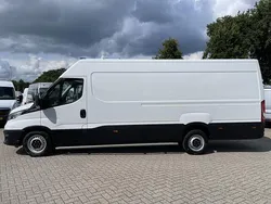 Wit Gebruikt 2021 Iveco Daily Van | € 23.950 (Eerlijke prijs)