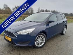 Blauw Gebruikt 2015 Ford Focus Trend Stationwagen | € 4.450 (Goede deal)