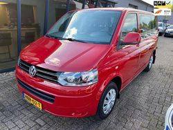 Rood Gebruikt 2011 VW Caravelle Comfortline MPV | € 29.945