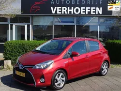 Rood Gebruikt 2014 Toyota Yaris Hybrid Hatchback | € 9.950