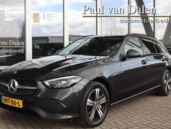 Grijs, metallic lak Gebruikt 2022 Mercedes C300e Luxury Stationwagen | € 34.750 (Goede deal)