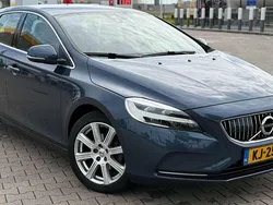 Blauw Gebruikt 2016 Volvo V40 Stationwagen | € 8.000 (Iets duurder)