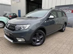 Grijs Gebruikt 2017 Dacia Logan MCV Stepway MPV | € 8.540 (Eerlijke prijs)