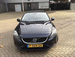 Blauw Gebruikt 2015 Volvo V40 MPV | € 8.500 (Eerlijke prijs)