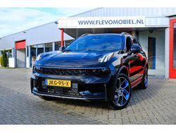 Zwart Gebruikt 2024 Lynk & Co 01 SUV | € 28.750 (Eerlijke prijs)