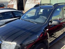 Zwart Gebruikt 2011 Dacia Duster Lauréate SUV | € 4.600 (Goede deal)