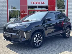 Zwart Nieuw 2025 Toyota Yaris Cross Comfort SUV | € 30.900 (Super prijs)