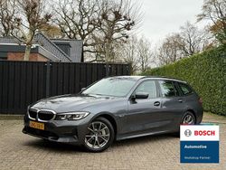 Grijs Gebruikt 2022 BMW 330 Stationwagen | € 24.890 (Goede deal)